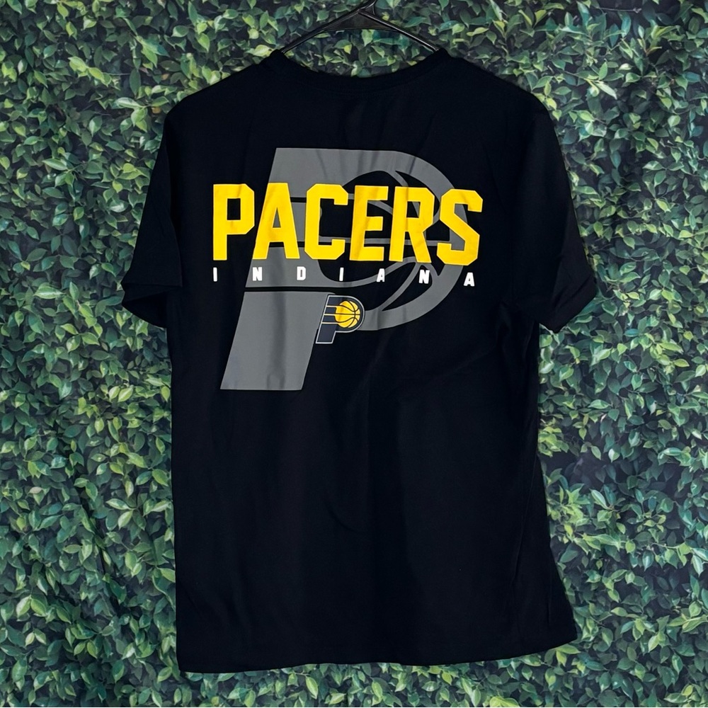 Indiana Pacers NBA Tee Shirt. Mens Medium.